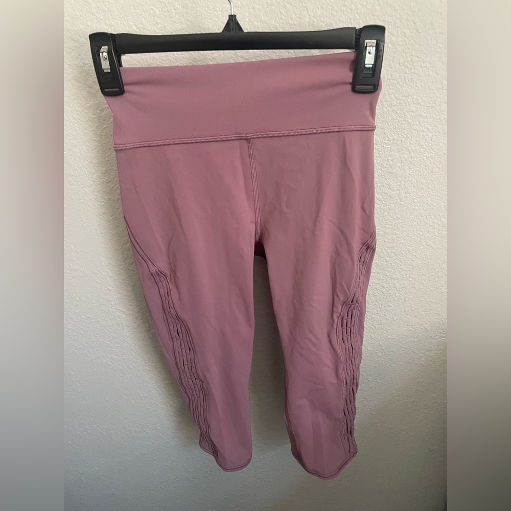 Lululemon Dusty Pink High-Waisted Crop Leggings